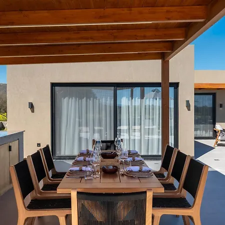 Villa Elysea - 3bd With Private Pool *